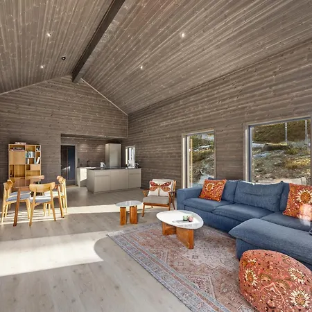 Comfortable Lakefront With Mountain Views - Berre Veit * Vradal