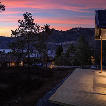 Comfortable Lakefront With Mountain Views - Berre Veit Holiday home Vradal