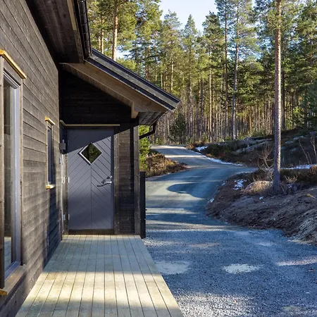 Holiday home Comfortable Lakefront With Mountain Views - Berre Veit